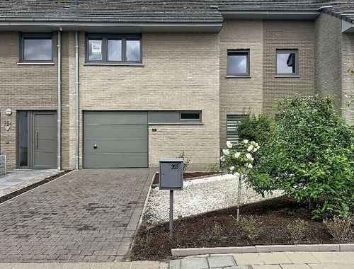                                         Woning te huur in Eernegem, € 980
