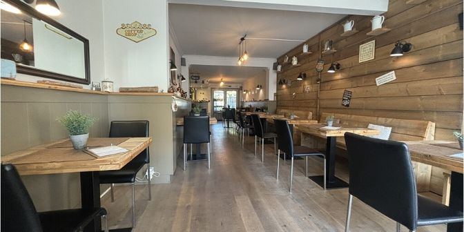 Bedrijfsvastgoed over te nemen in 8310 Sint-Kruis