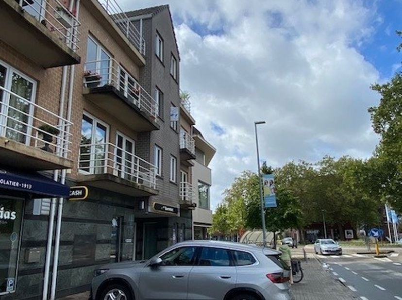 Appartement à louer
                    à 9220 Hamme