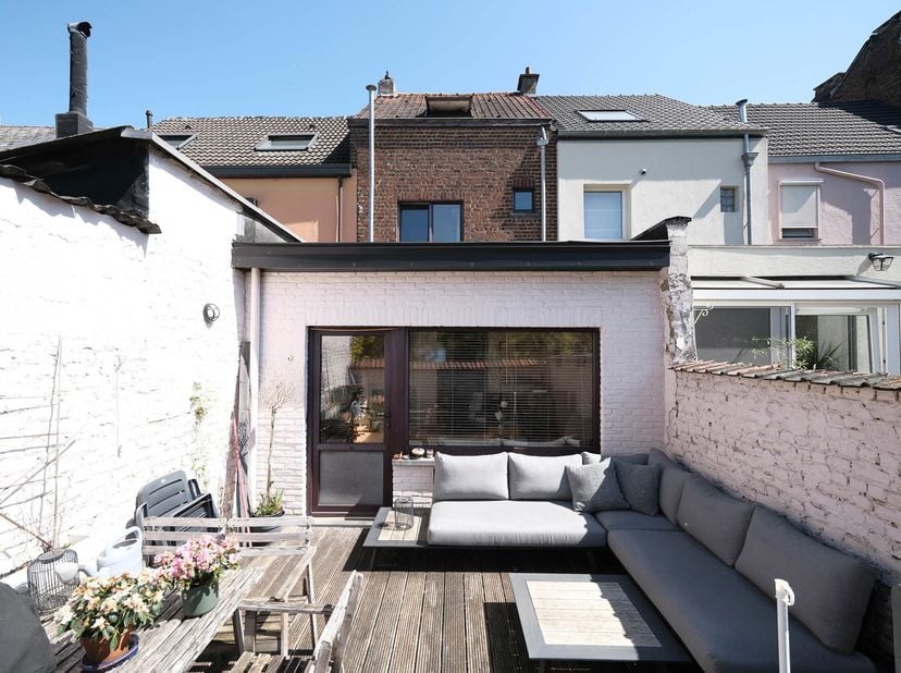 À vendre : Maison de rangée charmante au cœur de Tervuren<br />
Adresse : Gemeentestraat 27, 3080 Tervuren<br />
Prix demandé : €389.000<br />
Surface