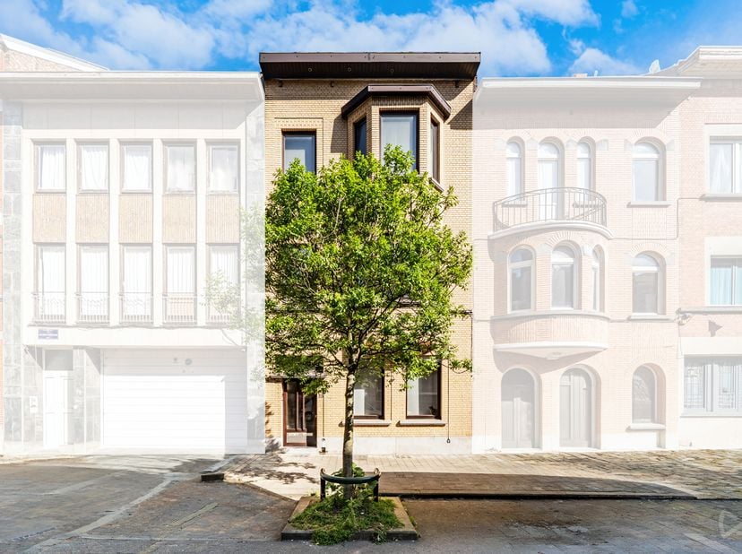 Informatie &amp;amp; bezichtigingen: 02 315 51 71<br />
Jette - We Invest presenteert dit zeer aantrekkelijke appartementencomplex met twee wooneenheden!