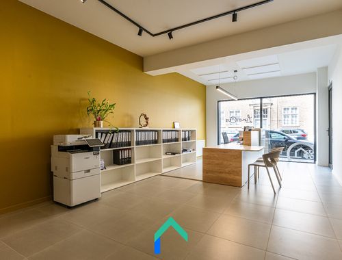                                         Kantoor te koop in Nieuwpoort, € 145.000
