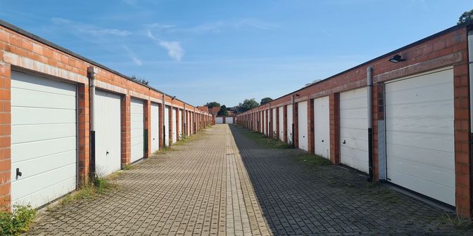Garage à louer à Heidebloemstraat boîte 30, 2300 Turnhout