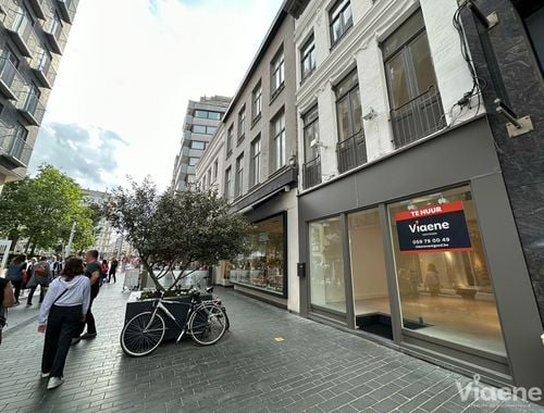                                         Handelspand te huur in Oostende, € 3.950
