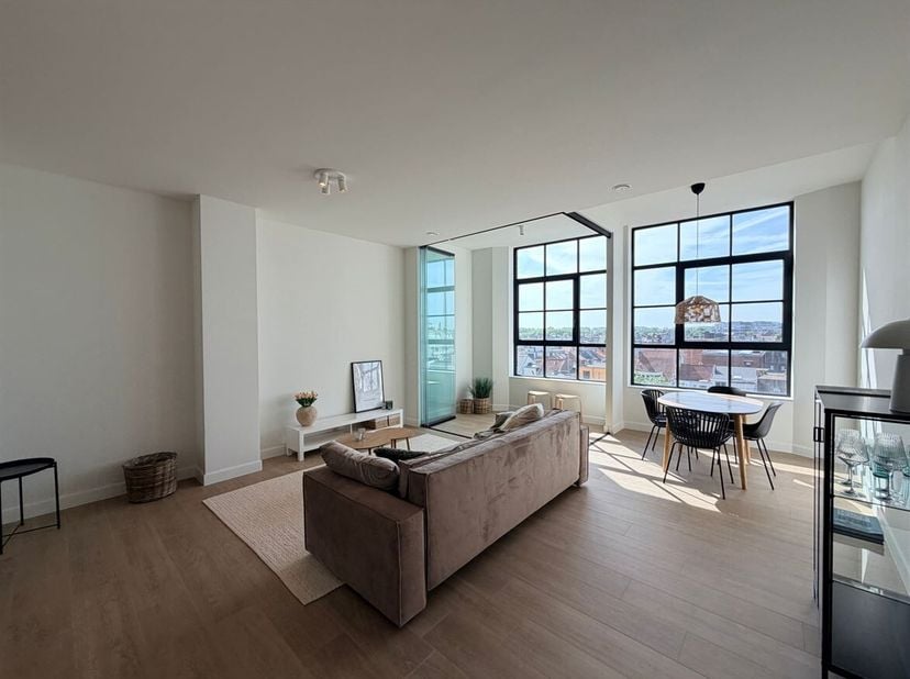 Instapklare gemeubelde studio met loftgevoel in Residentie Albert te huur!<br />
Ligging: Gelegen in het bruisende Oud-Berchem, dé hotspot van Antwerp