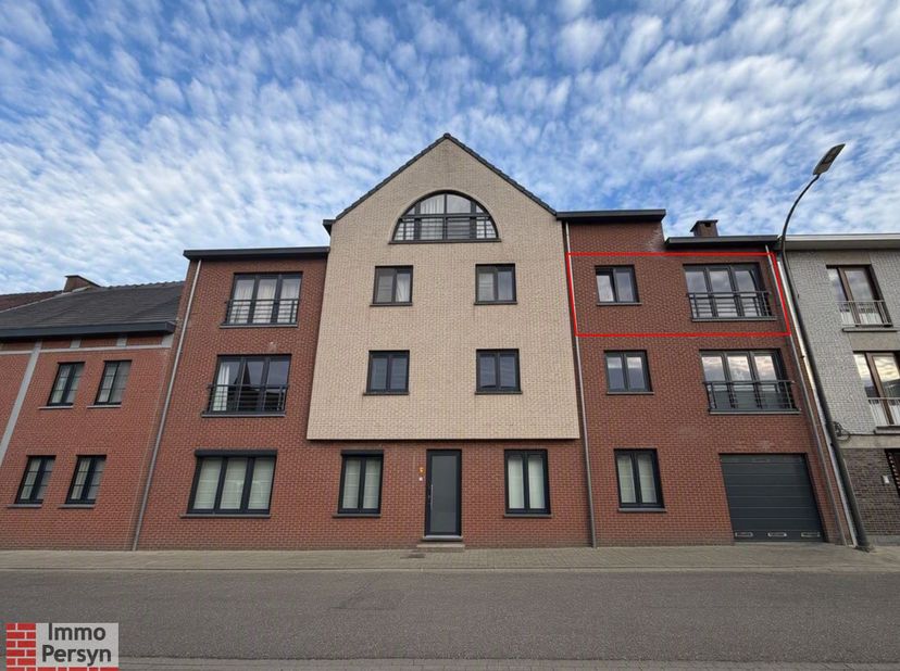 Gezellig en comfortabel wonen in het hart van Halen?&amp;nbsp;Dit charmante appartement op de tweede verdieping is gelegen op een absolute toplocatie in h