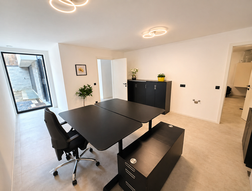                                         Kantoor te huur in Hechtel, € 750
