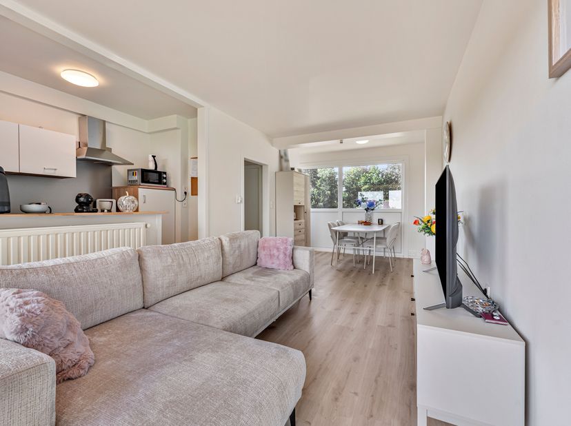 Dit gerenoveerd appartement op de flank van de Rodeberg wordt u te koop aangeboden.<br />
Het appartement bevindt zich op de eerste verdieping en is i