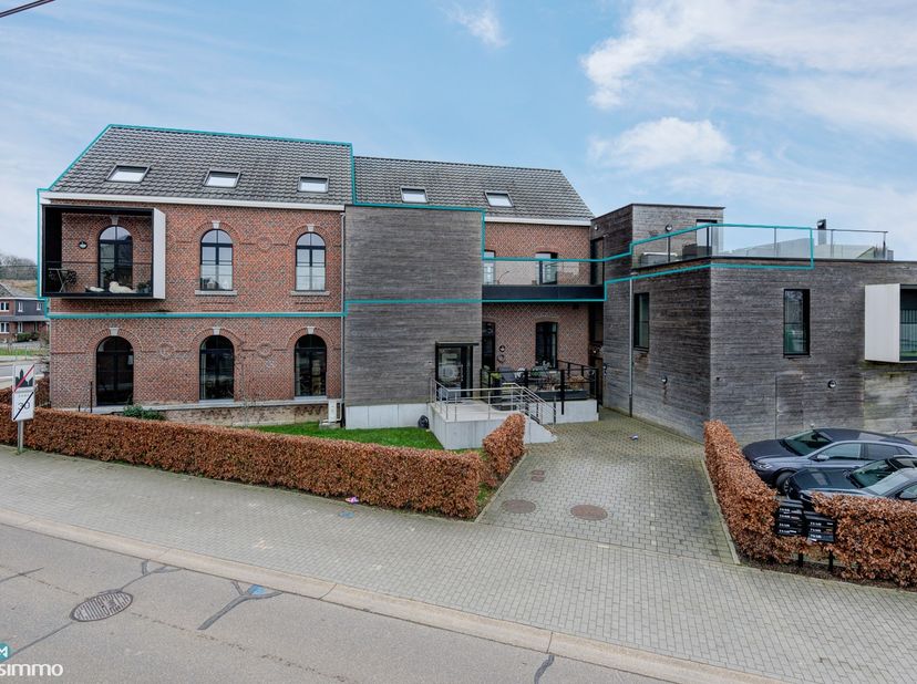 RIANT, INSTAPKLAAR DUPLEXAPPARTEMENT MET 2 SLAAPKAMERS EN 2 AUTOSTAANPLAATSEN IN MOELINGEN<br />
<br />
***Bekijkt U deze woning via een aanverwante w