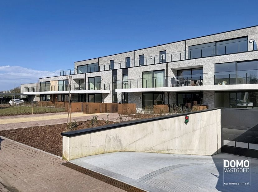 Knap architecturaal woonproject in het centrum van Kermt.<br />
Interesse in dit nieuwbouwproject? Surf naar onze website www.domovastgoed.be voor mee