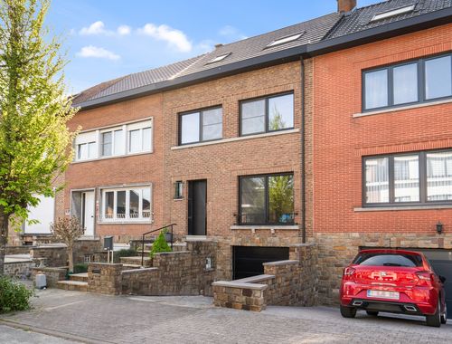                                         Maison à vendre à Sint-Pieters-Leeuw, € 495.000
