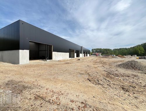                                         Bedrijfsgebouw te koop in Sint-Lievens-Houtem, € 375.700
