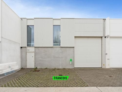                                         Bedrijfsgebouw te koop in Uitkerke, € 379.000
