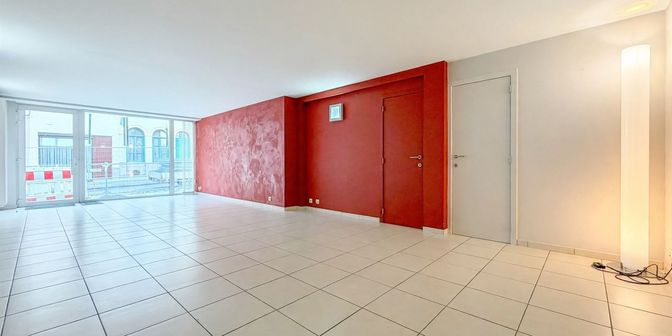 Bien professionnel à vendre à Rue Saint Martin  59, 7500 Tournai