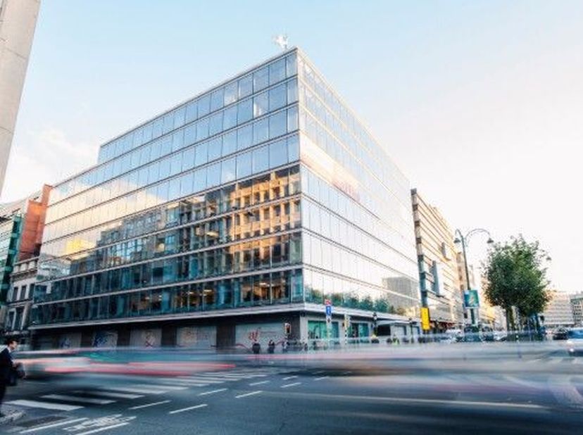 Bien professionnel à louer
                    à 1000 Bruxelles