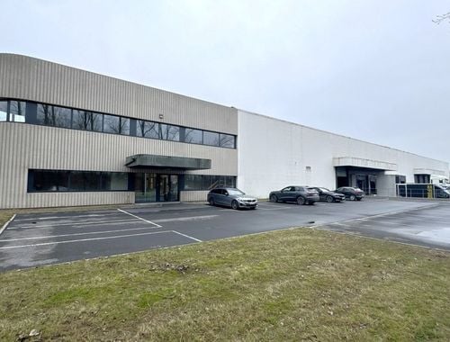                                         Bureaux à louer à Mechelen, € 33.333,33
