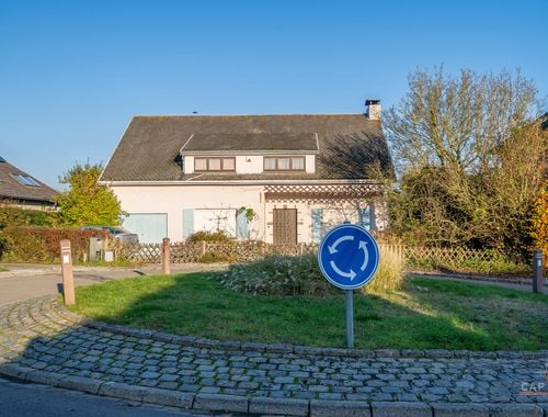                                         Villa à vendre à Waterloo, € 460.000
