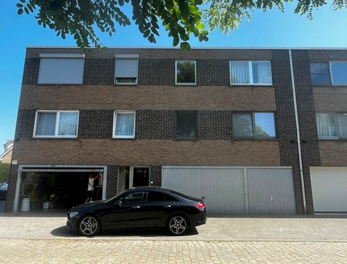                                         Appartement à louer à Kortrijk, € 780
