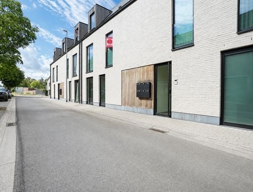                                         Appartement te huur in Grembergen, € 1.000
