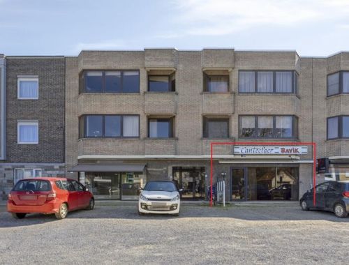                                         Bien commercial à vendre à Olsene, € 180.000
