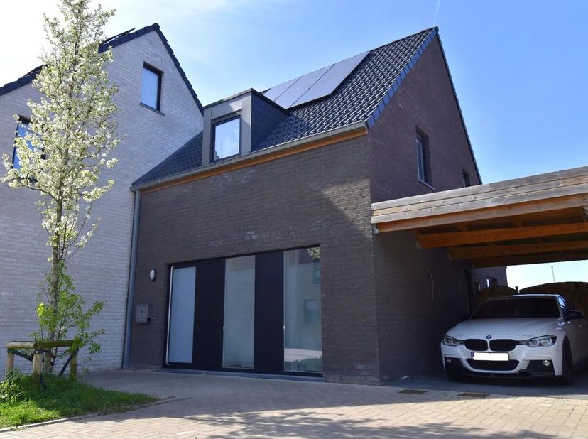 Maison à vendre
                    à 8501 Heule