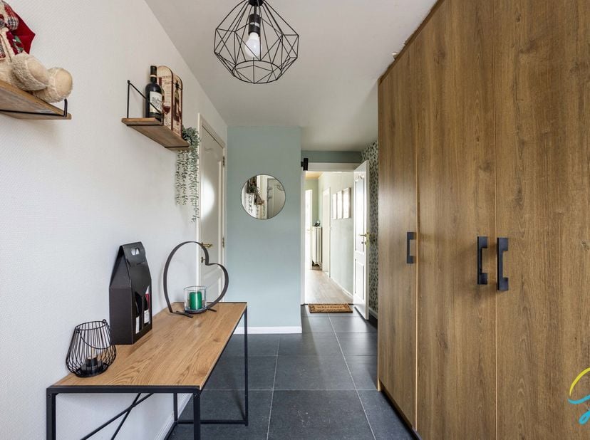 <br />
Êtes-vous à la recherche d’une maison spacieuse et prête à emménager dans le charmant Geraardsbergen ? Alors ce bien situé Oude Steenweg 134 va