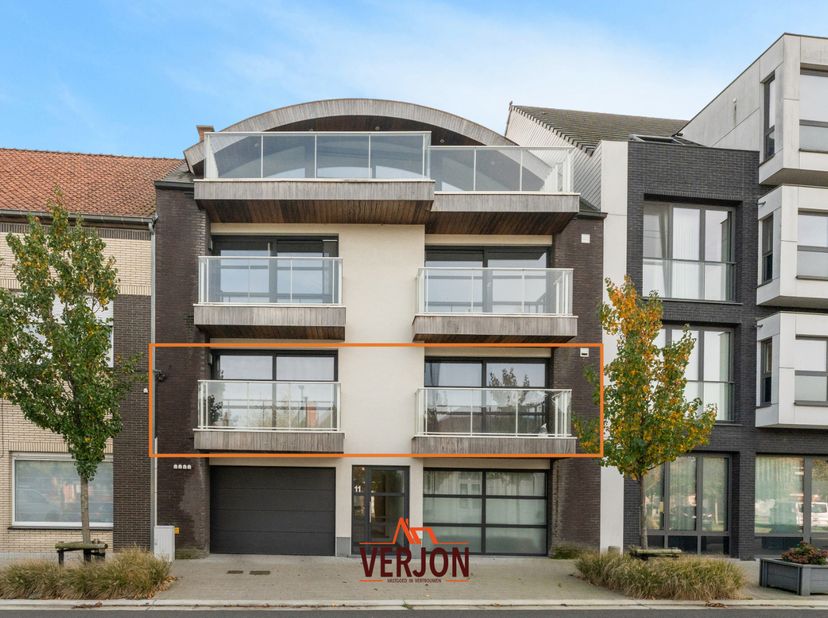 Kom vrijblijvend langs op de kijkdag 9/05/2026 van 11 tot 12 uur!<br />
<br />
Dit ruim appartement is zeer rustig gelegen in Tielt (Meulebeke) en vlo