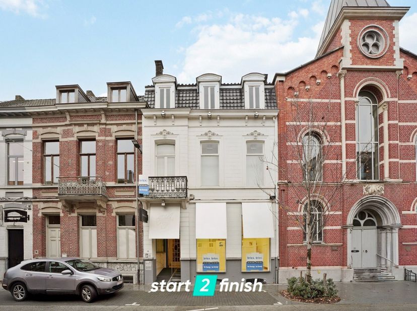 Bien professionnel à vendre
                    à 8800 Roeselare