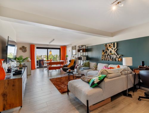                                         Appartement à vendre à Lombardsijde, € 375.000
