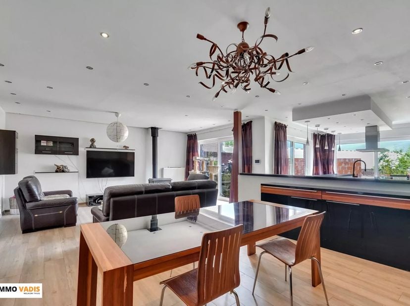 Maison à vendre
                    à 3740 Mopertingen