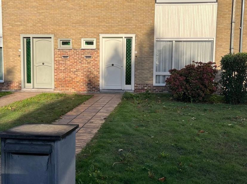 Huis te koop in Korenbloemstraat 37,
                    8530 Harelbeke