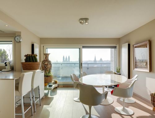                                         Penthouse te koop in Tournai, € 550.000
