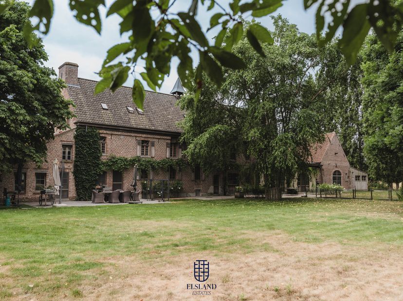 Huis te koop in Opstalstraat 75,
                    8792 Desselgem
