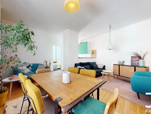                                         Appartement te koop in Schaarbeek, € 240.000
