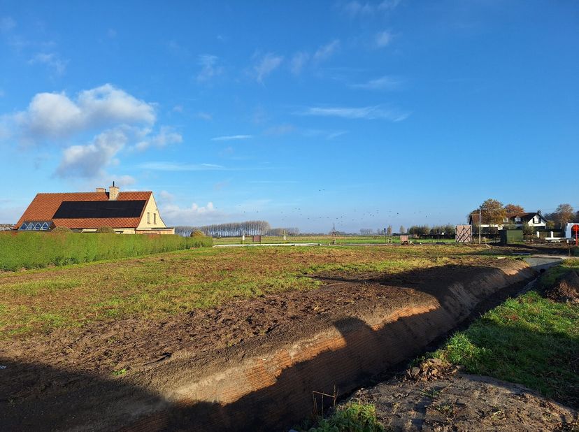 In het rustige Middelburg bevindt zich een prachtig perceel bouwgrond van 955 m².<br />
Dit perceel is geschikt voor een alleenstaande woning.<br />
H