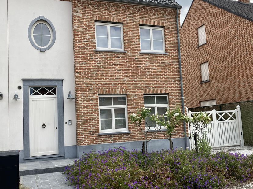 Maison à louer à Vlekkert 14,
                    3740 Munsterbilzen