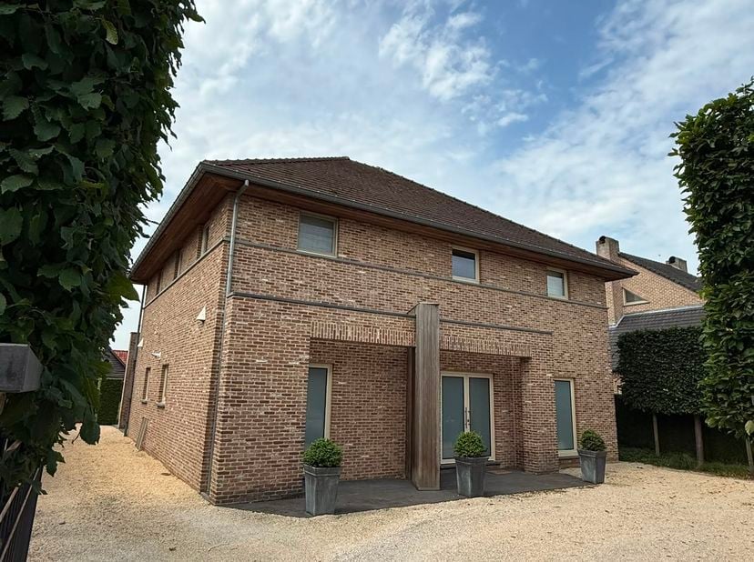 Maison à vendre
                    à 3680 Neeroeteren