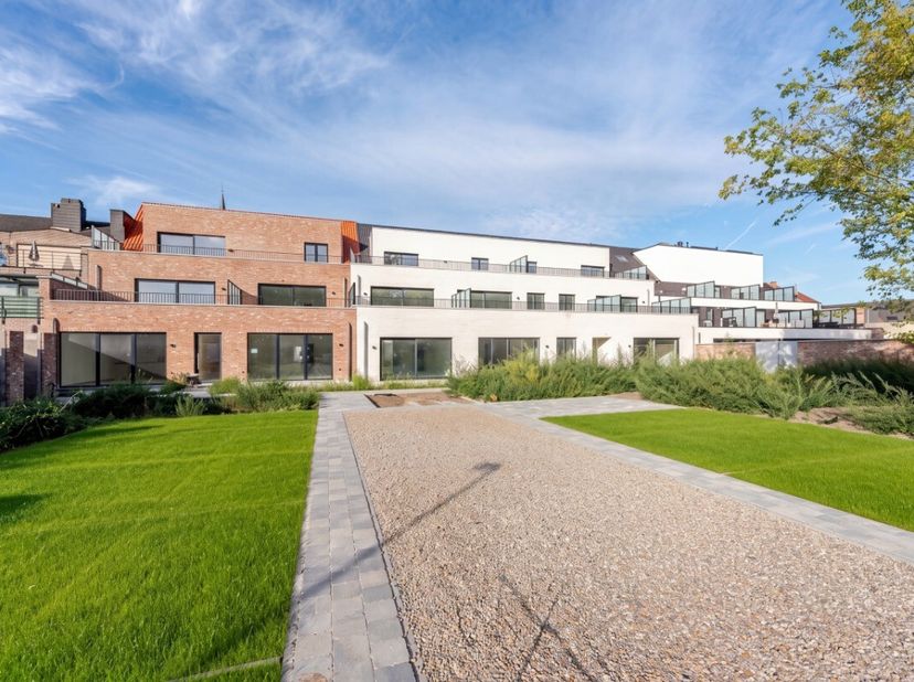 Appartement à vendre à Emile Verhaerenstraat 53,
                    2890 Sint-Amands