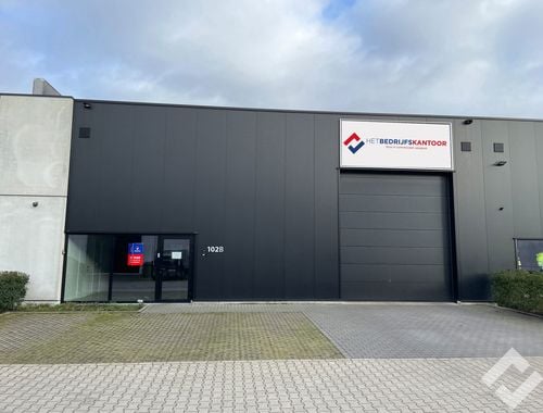                             Bedrijfsgebouw te huur in Overpelt
