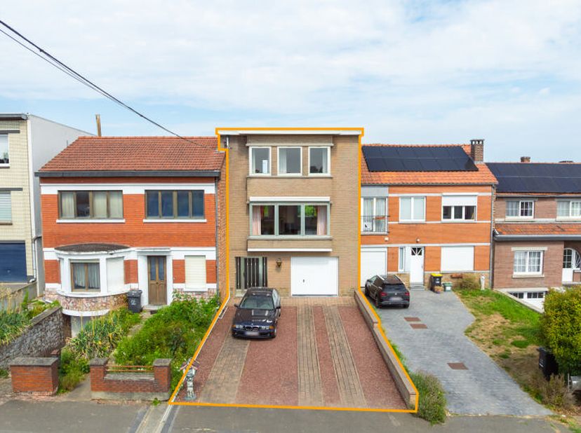 Huis te koop
                    in 4680 Oupeye