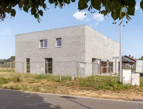                                         Woning te koop in Veerle, € 450.000
