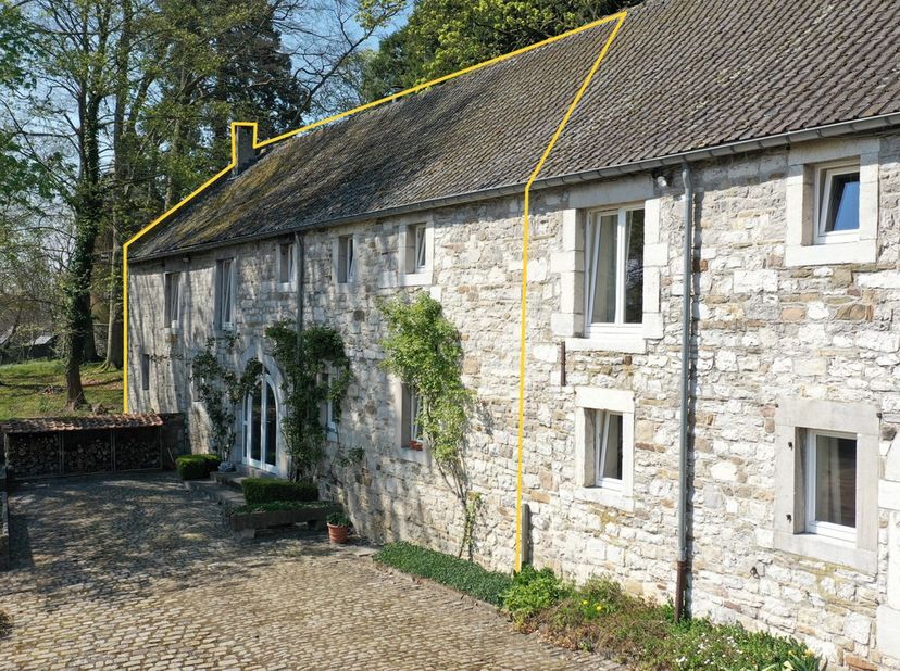 Antoine Immo vous propose cette belle maison située dans un environnement d’exception, au cœur de l’ancienne commanderie de Villers-le-Temple. Nichée