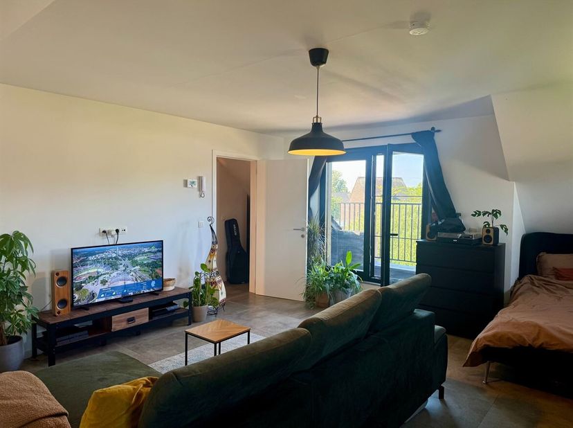 Gezellige nieuwbouwstudio te huur op wandelafstand van het centrum van Lier!<br />
Ligging<br />
Deze charmante studio is rustig gelegen, op wandelafs