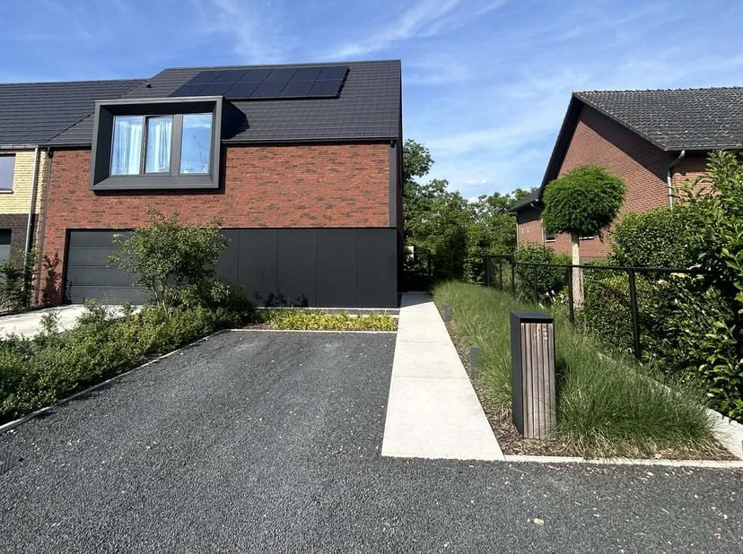 Wonen in een toffe buurt op een toplocatie, met goede verbinding naar andere steden, maar toch de boerenbuiten om de hoek? Met een bruisend centrum me