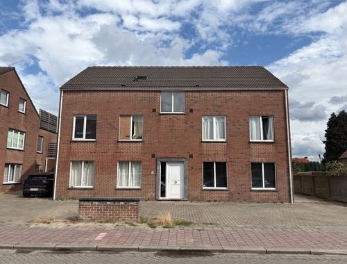                                         Appartement à louer à Brecht, € 800
