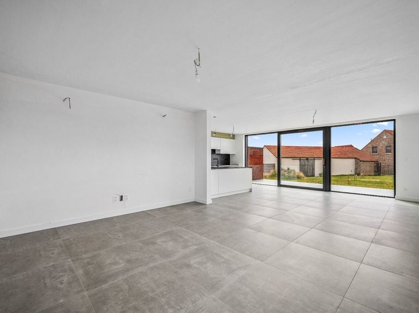 Nieuwbouw halfopen bebouwing (EPC A) met tuin, terras en garage. Deze prachtige woning met EPC A is gelegen in Binkom, deelgemeente van Lubbeek en bie