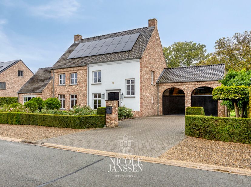 Huis te koop in Bergerstraat 90,
                    3680 Maaseik