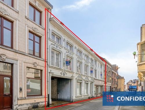                                         Handelspand met woonst te koop in Tongeren, € 495.000
