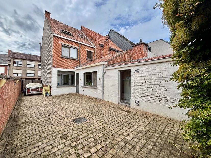 Huis te huur in Baronstraat 58,
                    8870 Izegem
