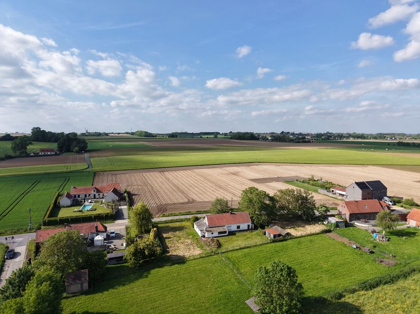Huis te koop in Biesbosstraat 30,
                    9790 Petegem-aan-de-Schelde